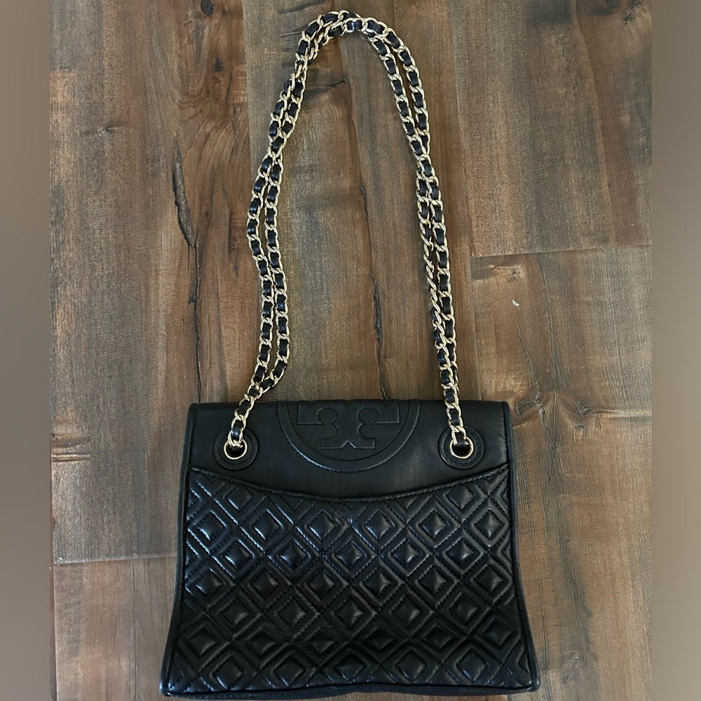Black Tory Burch quilted bag